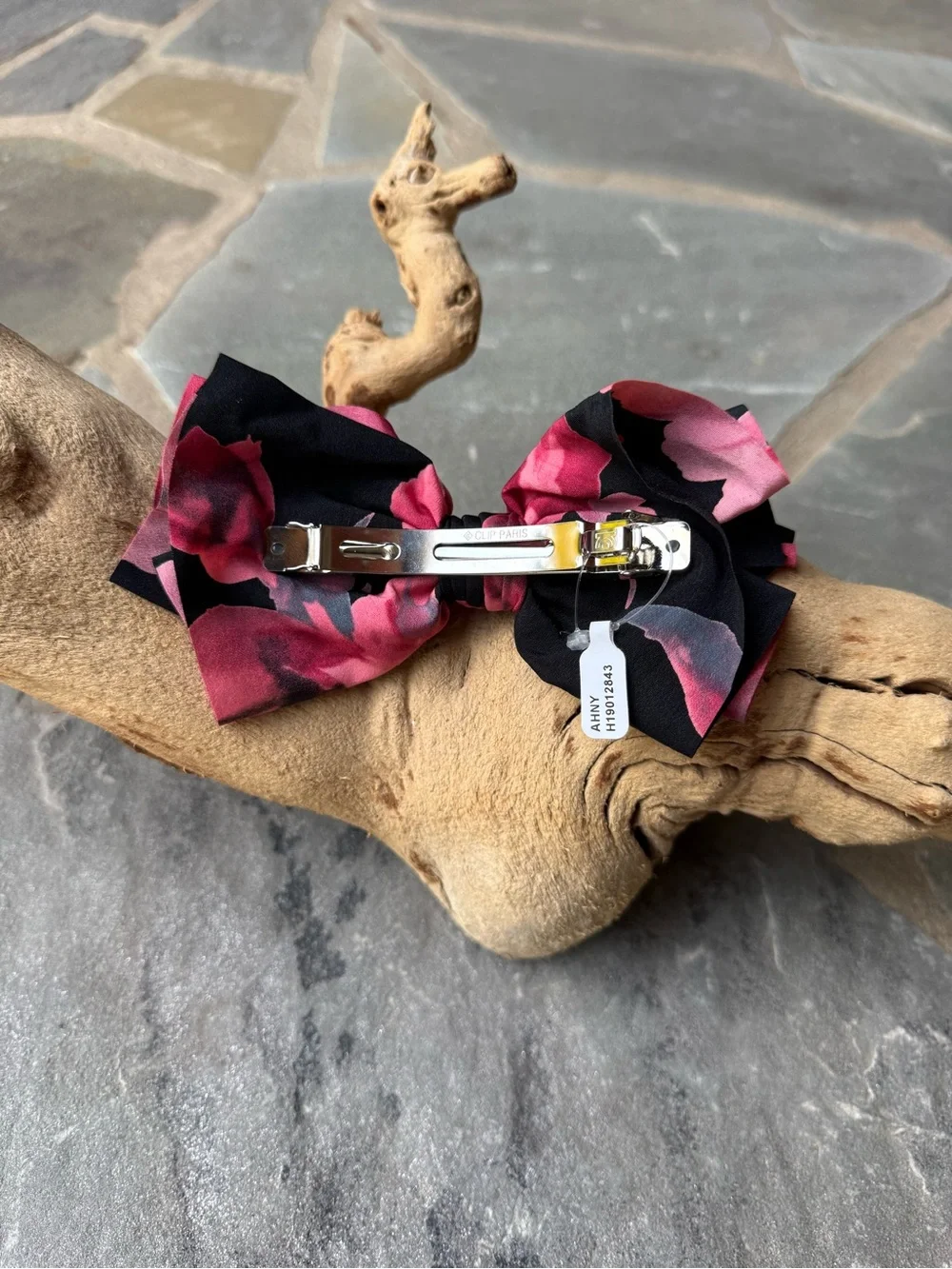New🌟Anthropologie-Satin Floral Bow Hair Clip - Black & Red